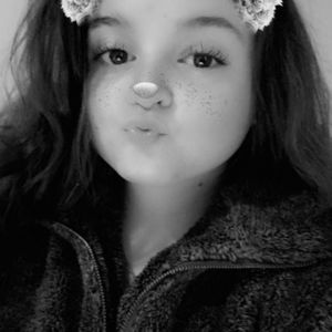 Meet your Posher, Juliana